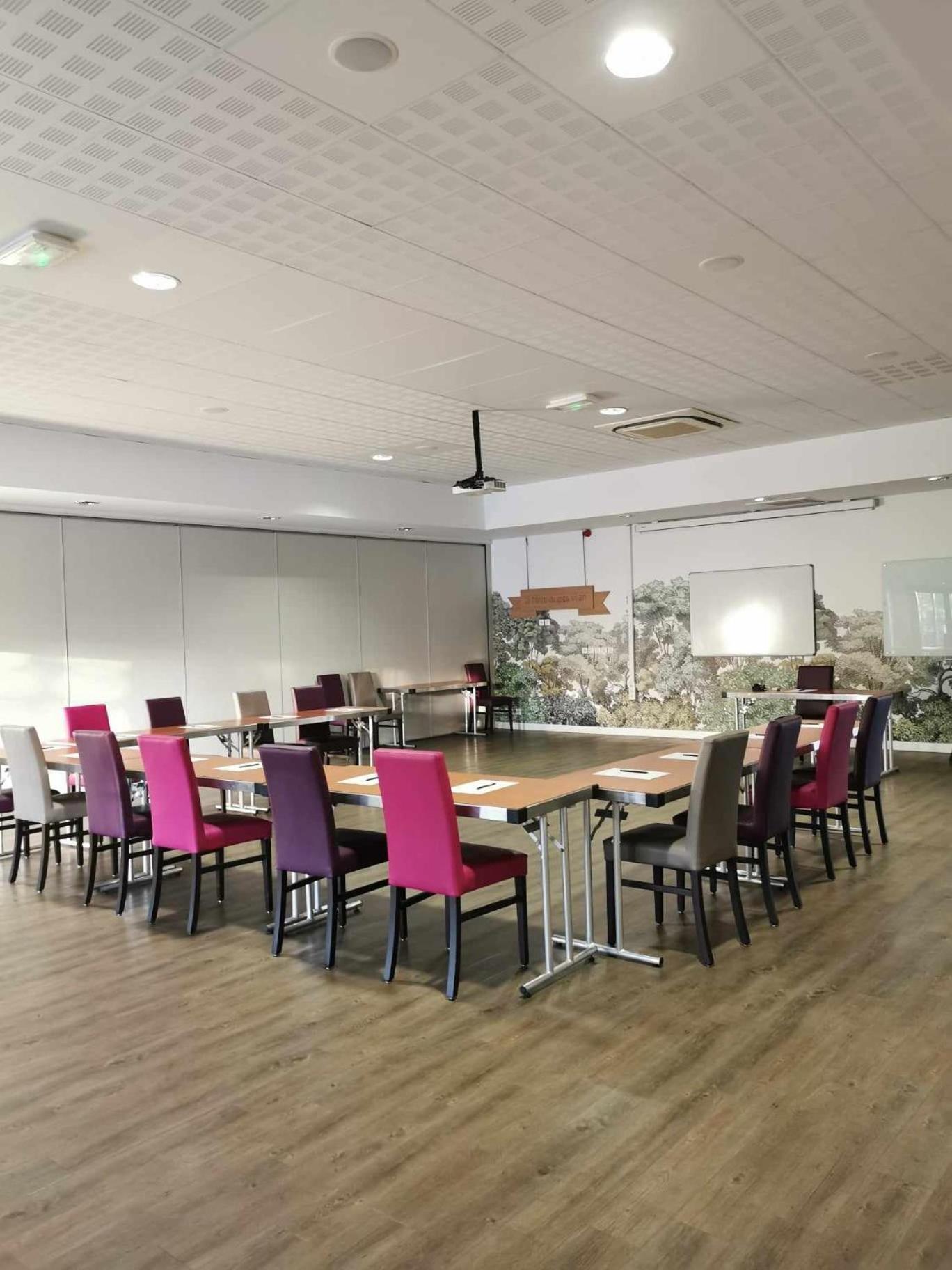Hotel Ibis Styles Montargis Arboria Pannes  Екстер'єр фото