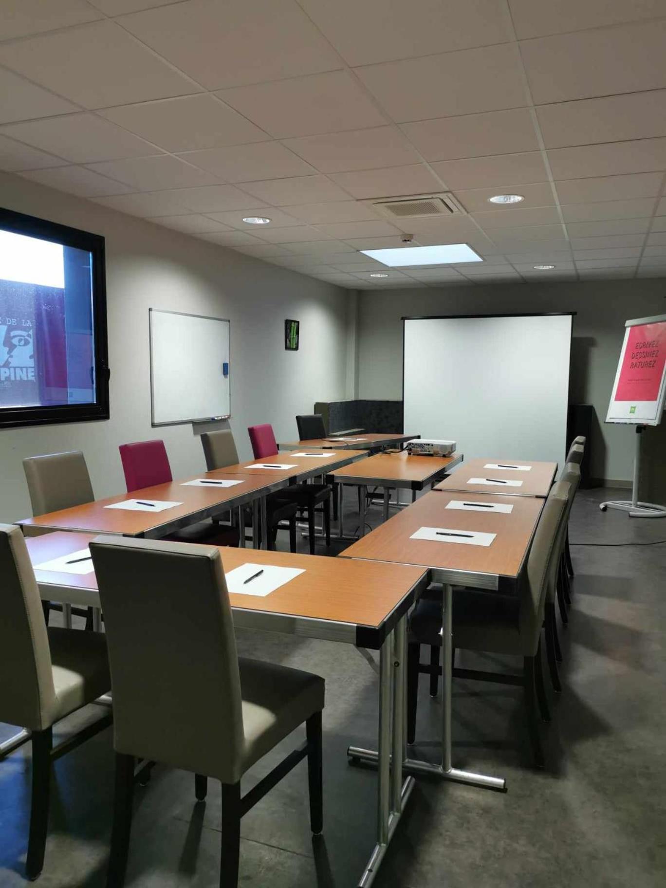 Hotel Ibis Styles Montargis Arboria Pannes  Екстер'єр фото